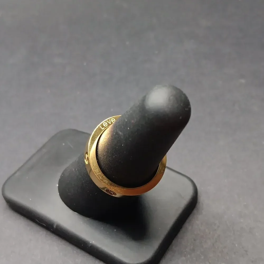 New Love Ring Women's Titanium Steel Goldtone Ring Size 6 New‎